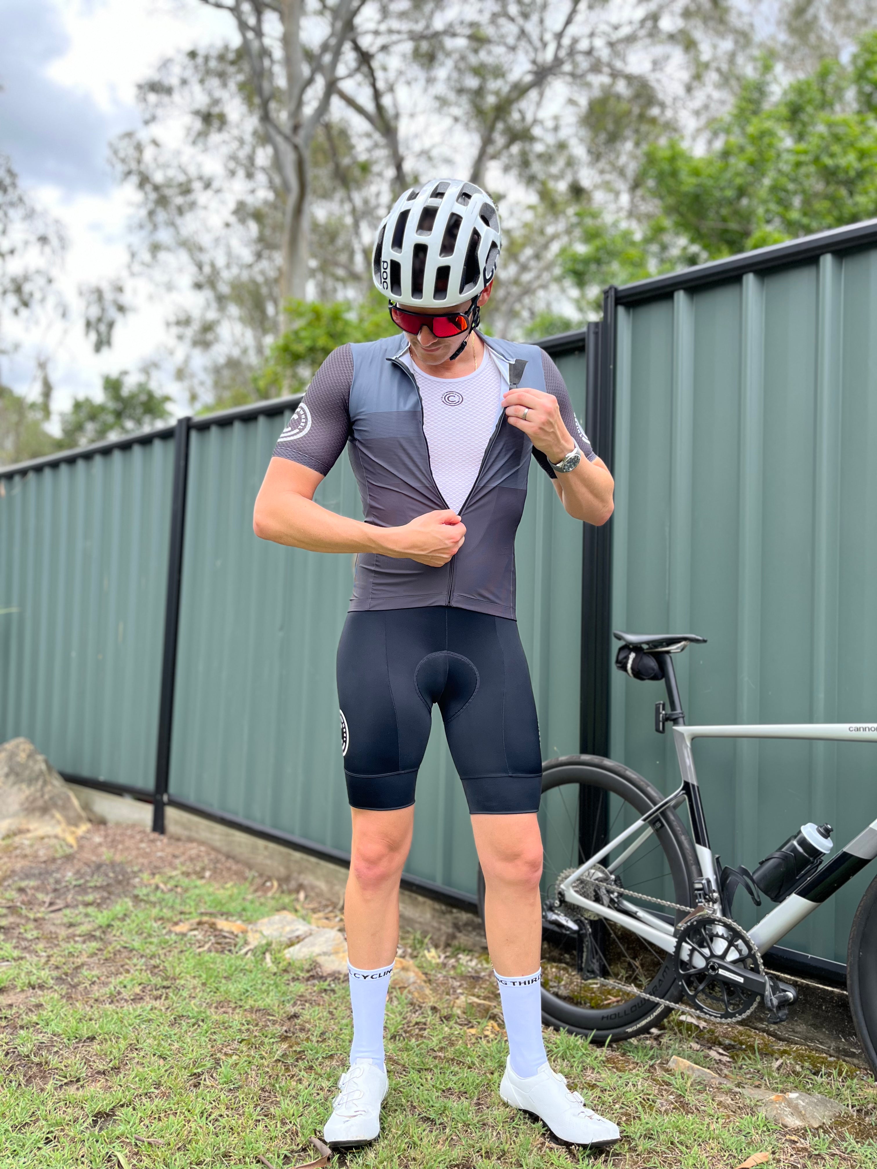 Cycling bib discount and jersey